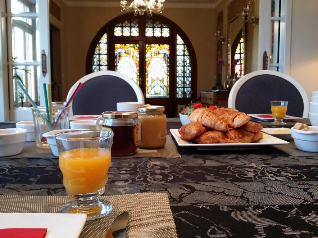 Le Castel Guesthouse Bayeux Bagian luar foto