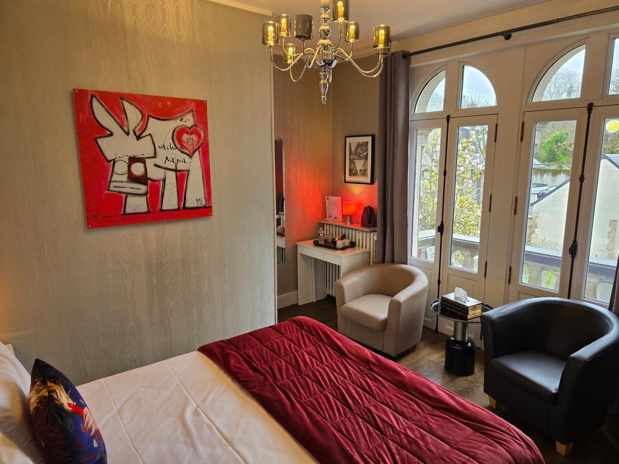 Le Castel Guesthouse Bayeux Bagian luar foto